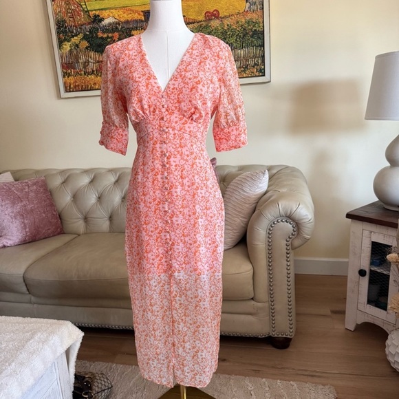 Elegant Floral Pink Dress - Picture 1 of 7